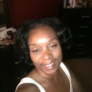 Meet your Posher, Pamela